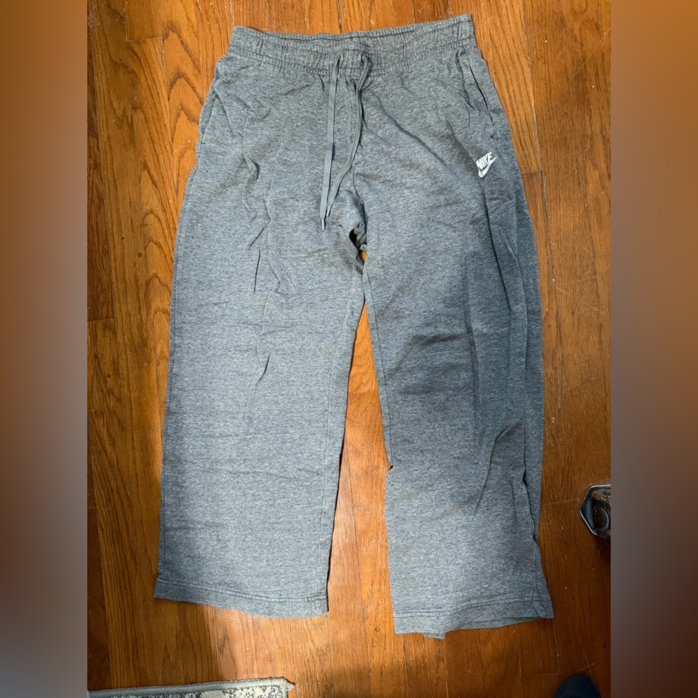 Nike Men's Gray Sweatpants